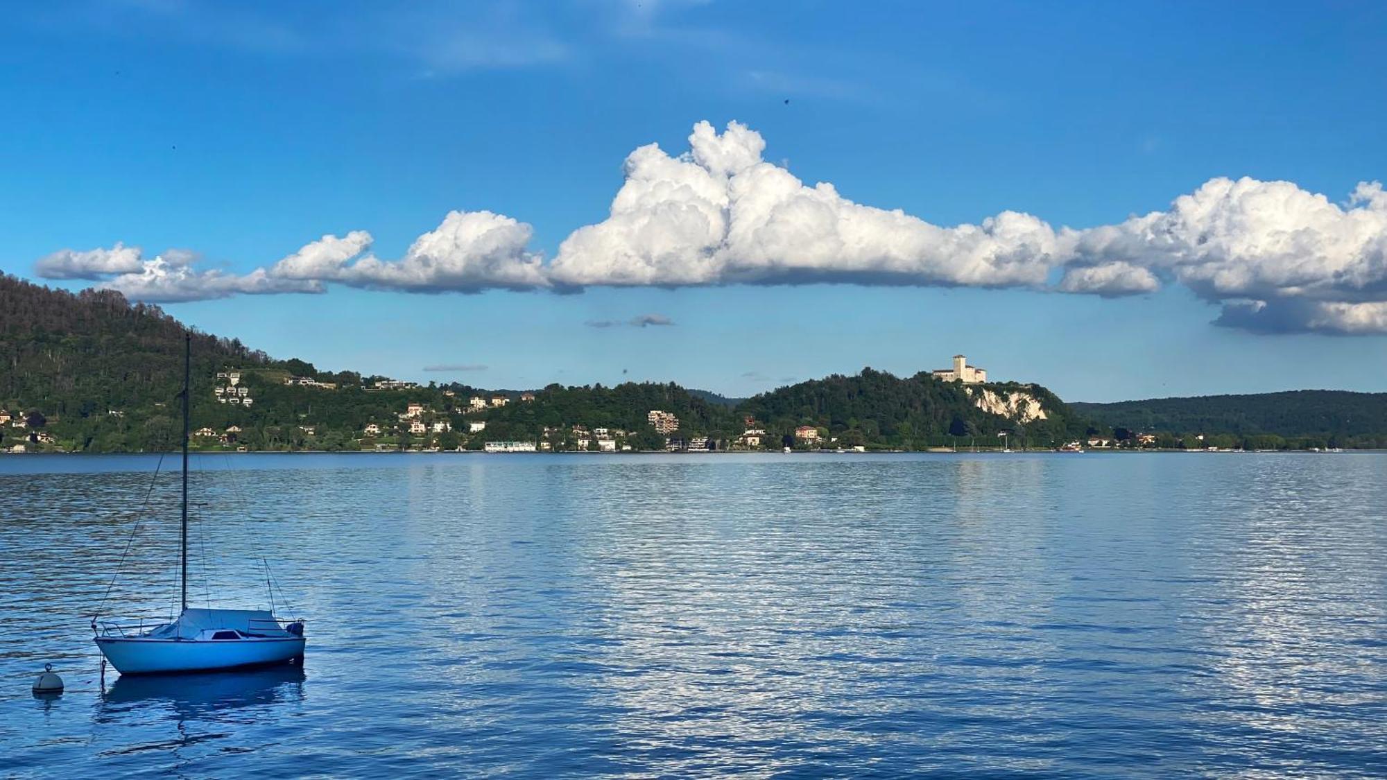 Fwl Romance On The Lake - Panorama 阿罗纳 外观 照片